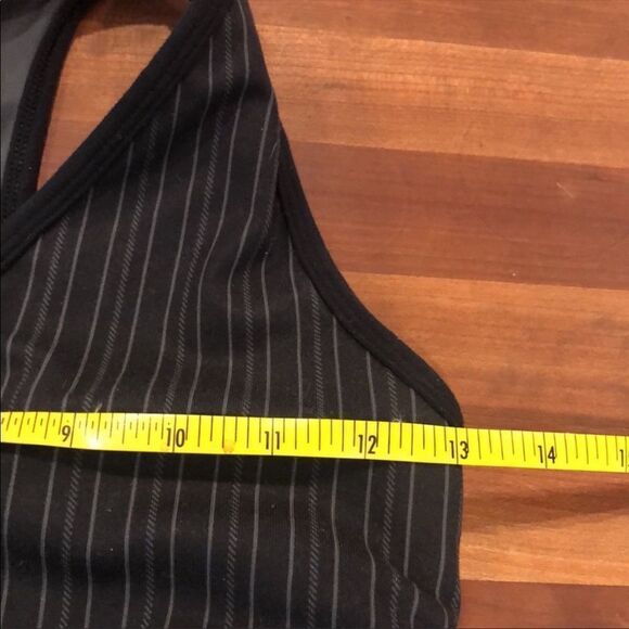 ✨ Lululemon Deep V Tank✨ - Picture 6 of 7